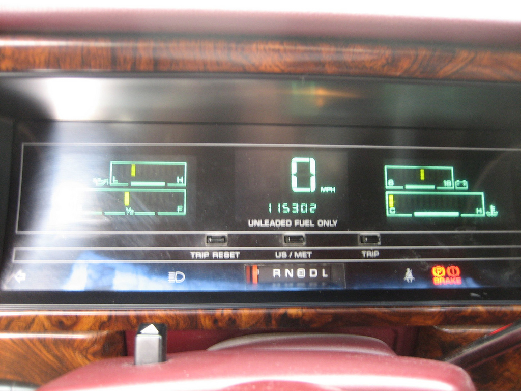 1991 Chrysler lebaron instrument cluster