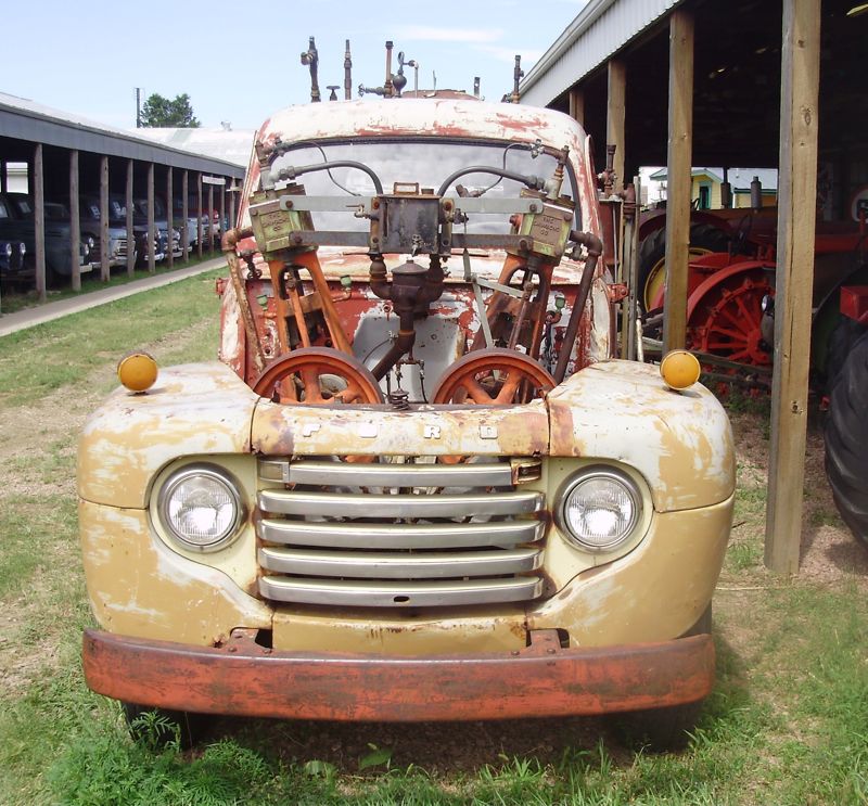 Museum Classics: The Pioneer Auto Show in Murdo, South Dakota