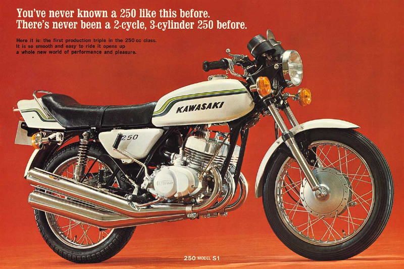 Motorcycle History: The Kawasaki Two-Stroke Triples - The Dirty 