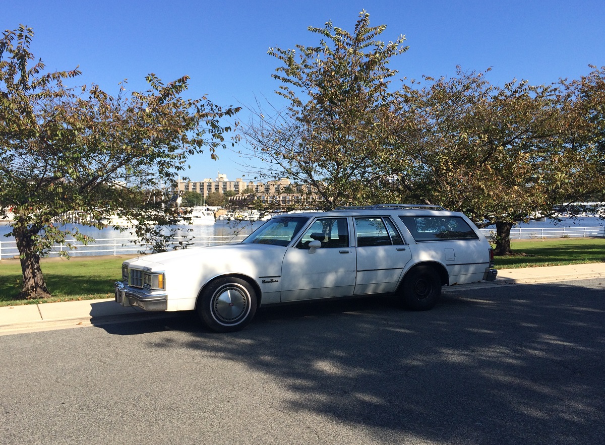 COAL: 1986 Oldsmobile Custom Cruiser - Here To Stay (1200 x 883 Pixel)