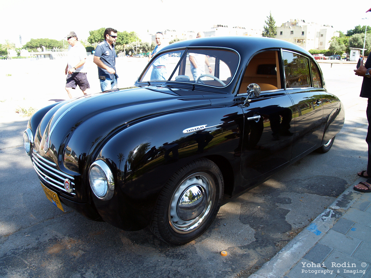 CC Capsule: 1949 Tatra 600 Tatraplan - The Four-Cylinder Tatra ...