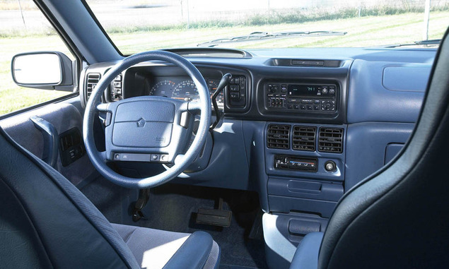 1995 Dodge Caravan Interior