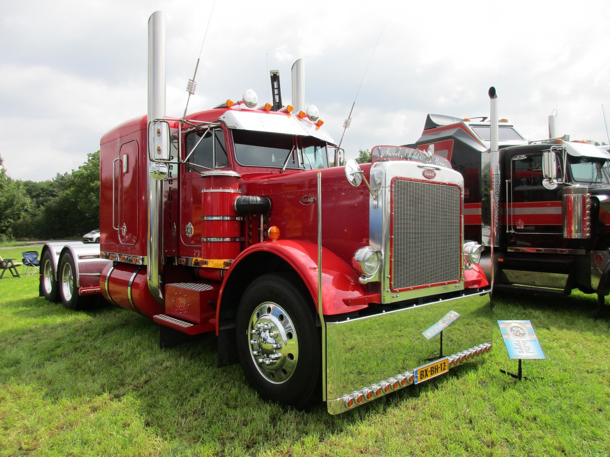 Truck Show Classics: 2016 Oldtimer Truck Show Stroe – American Trucks