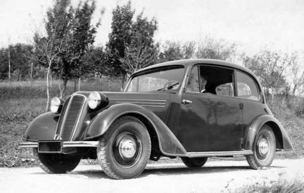 Museum Classics / Twofer: 1949 And 1952 Tatra T600 Tatraplan – Two ...