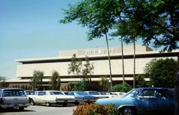 Vintage Snapshots: At The Mall! - Parking Lots In The '50s-'70s ...