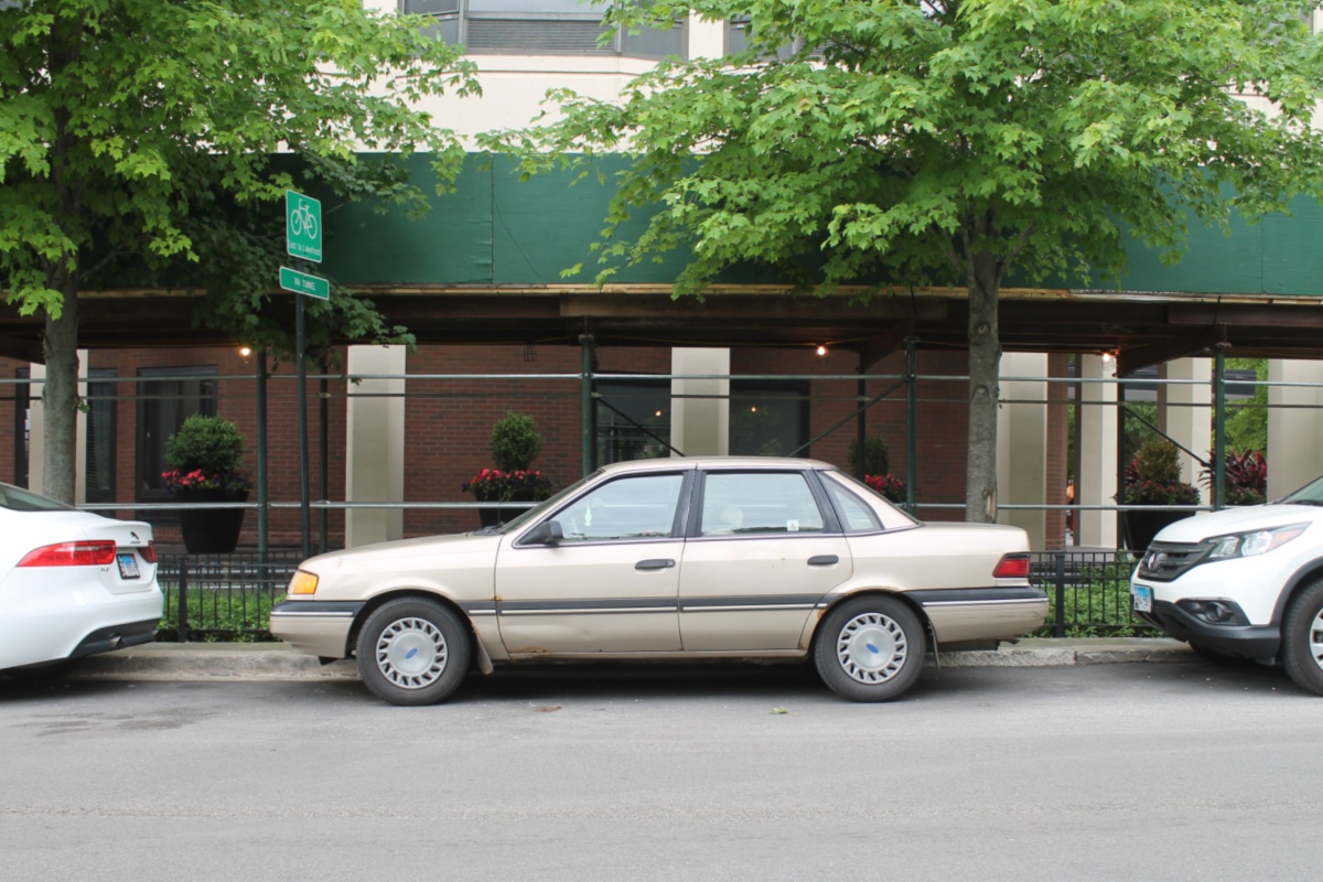 Curbside Musings: 1989 Ford Tempo GL - Gold-Coasting - Curbside Classic